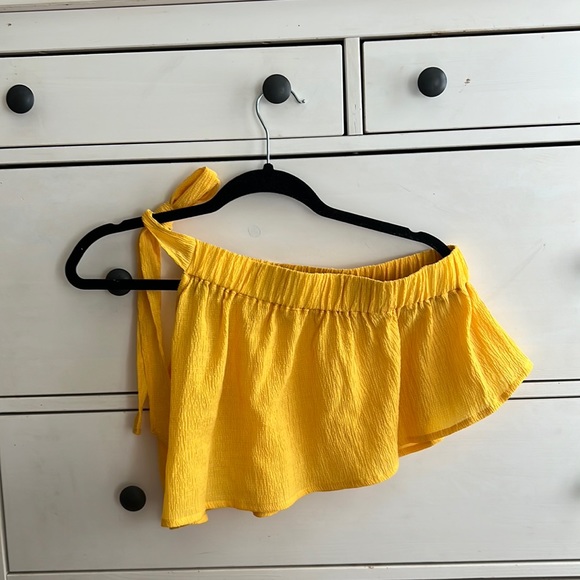 Yellow Set - Picture 3 of 5